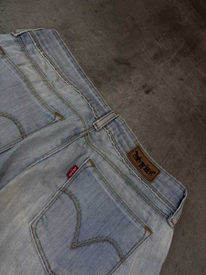 Levi’s Low Waist Bootcut Jeans S