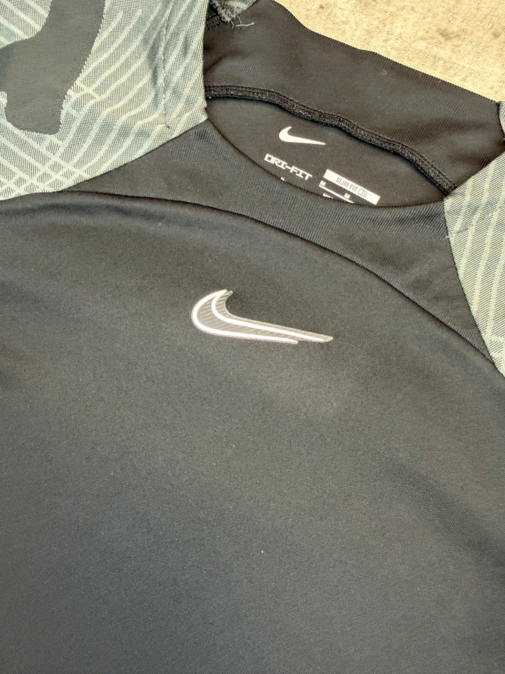 Nike T-Shirt M