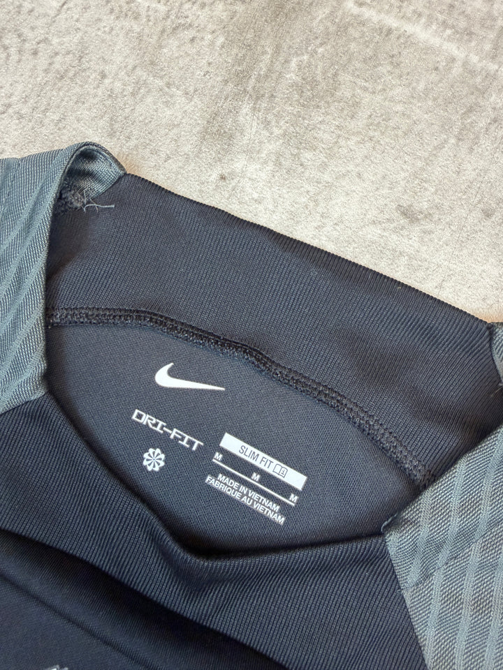 Nike T-Shirt M