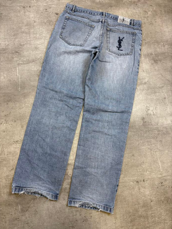 Yves Saint Laurent Straight Jeans M